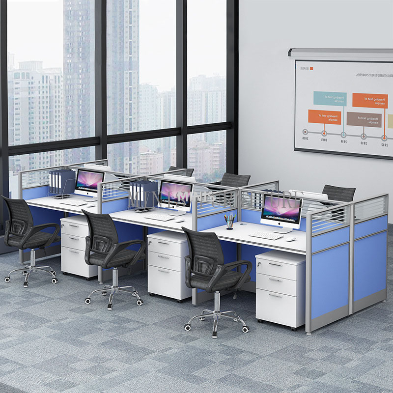 Estaci&oacute;n de trabajo modular del cub&iacute;culo del escritorio de la oficina del personal con la partici&oacute;n