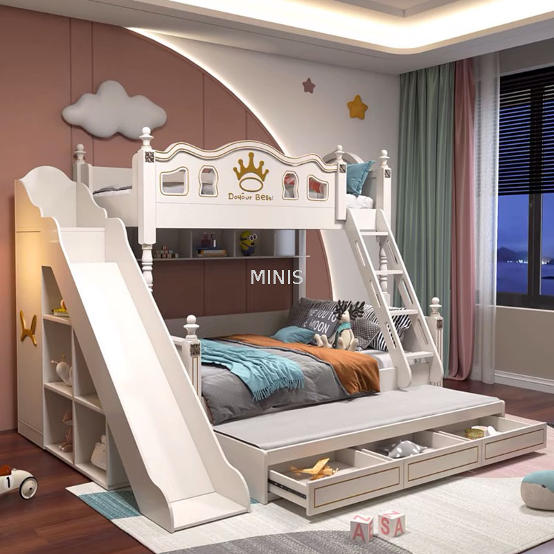 Chambre d'enfant gar&ccedil;on bleu blanc lit superpos&eacute; avec toboggan