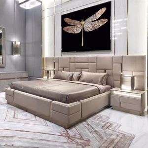 Dormitorio franc&eacute;s Lujosa cama King Size de cuero gris para adultos